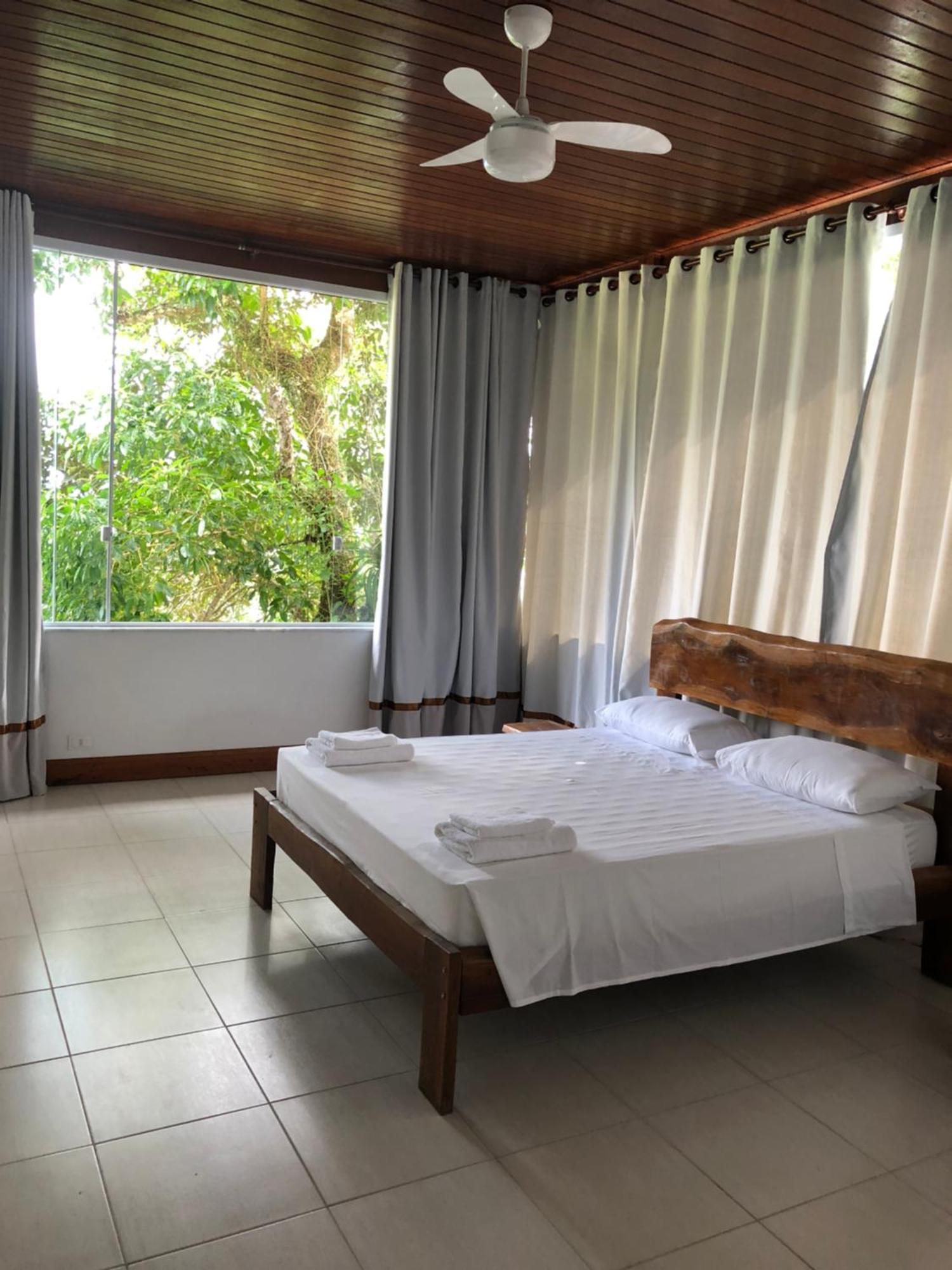 Deck Da Villa Pousada Ubatuba Exterior photo